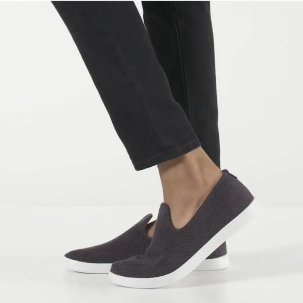 Allbirds Women's Tree Loungers Charcoal/White Sole Comfort Shoes